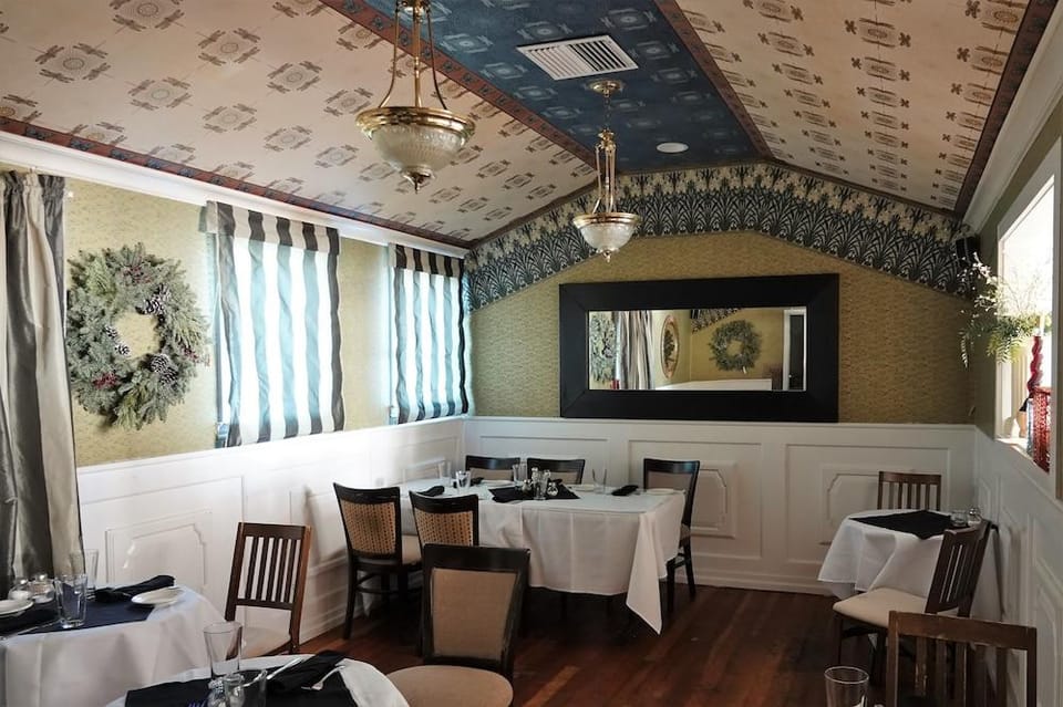 UNION HOTEL - BED AND BREAKFAST Hotel in Benicia
