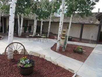 THE RESIDES IN HOTEL Hotel in Vernal