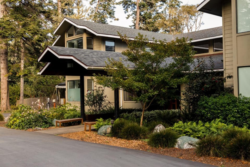 GLENDEVEN INN MENDOCINO - BED AND BREAKFAST Inn in Little River