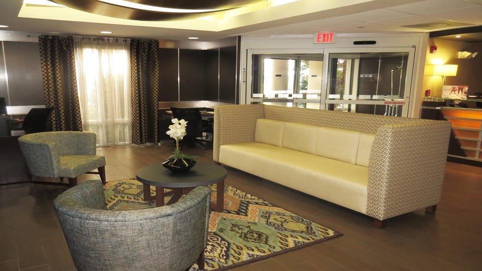 HOLIDAY INN EXPRESS HOTEL AND SUITES OXFORD By IHG Hotel in Oxford