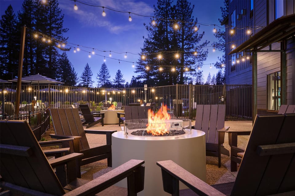 Martis Valley Lodge, Tapestry Collection by Hilton Hotel in Truckee