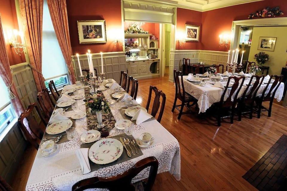 OLIVER INN BED & BREAKFAST Hotel in South Bend