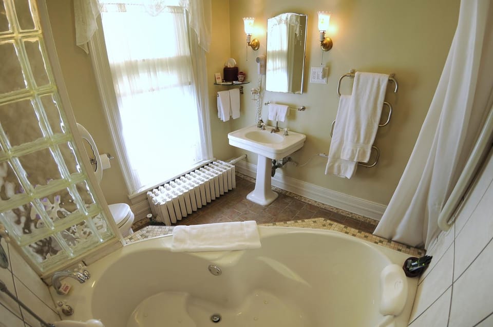 OLIVER INN BED & BREAKFAST Hotel in South Bend