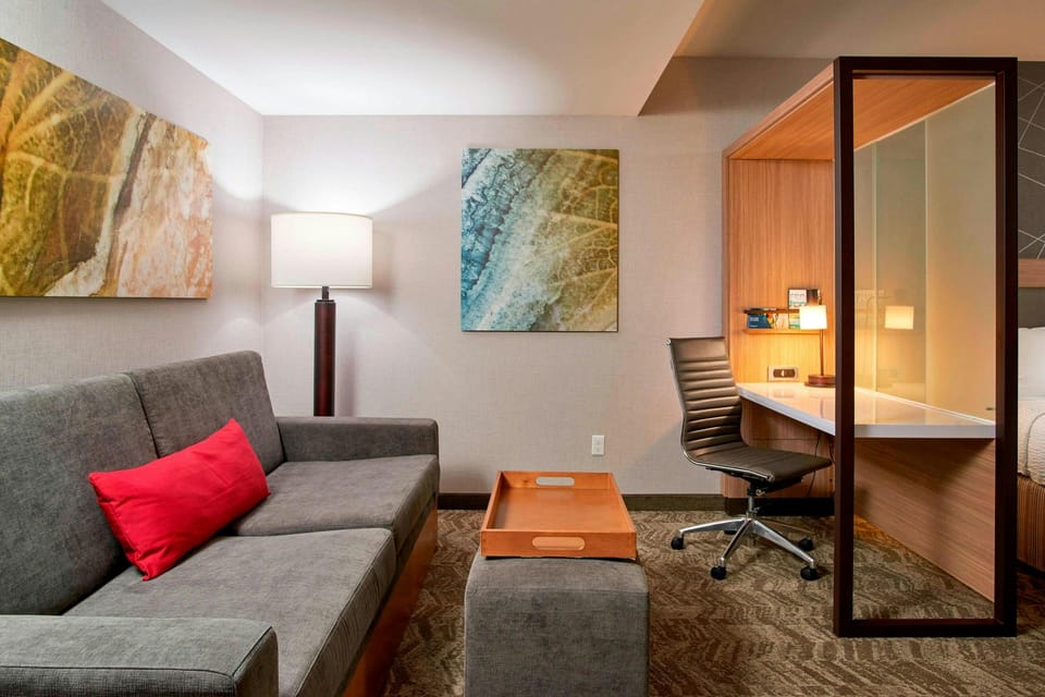 Suite room