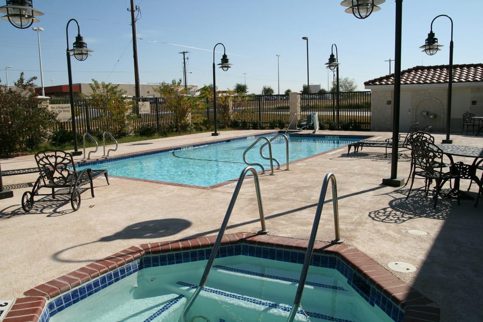 HAMPTON INN & SUITES DEL RIO, TX Hotel in Del Rio