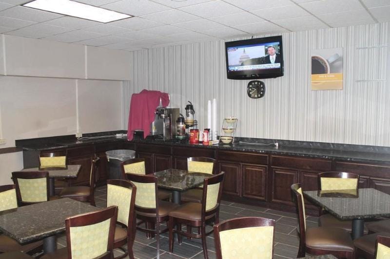 QUALITY INN & SUITES Hotel in Clarion
