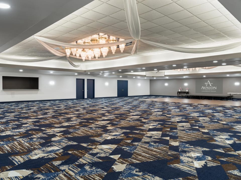 Avalon Hotel & Conference Center Hotel in Wisconsin
