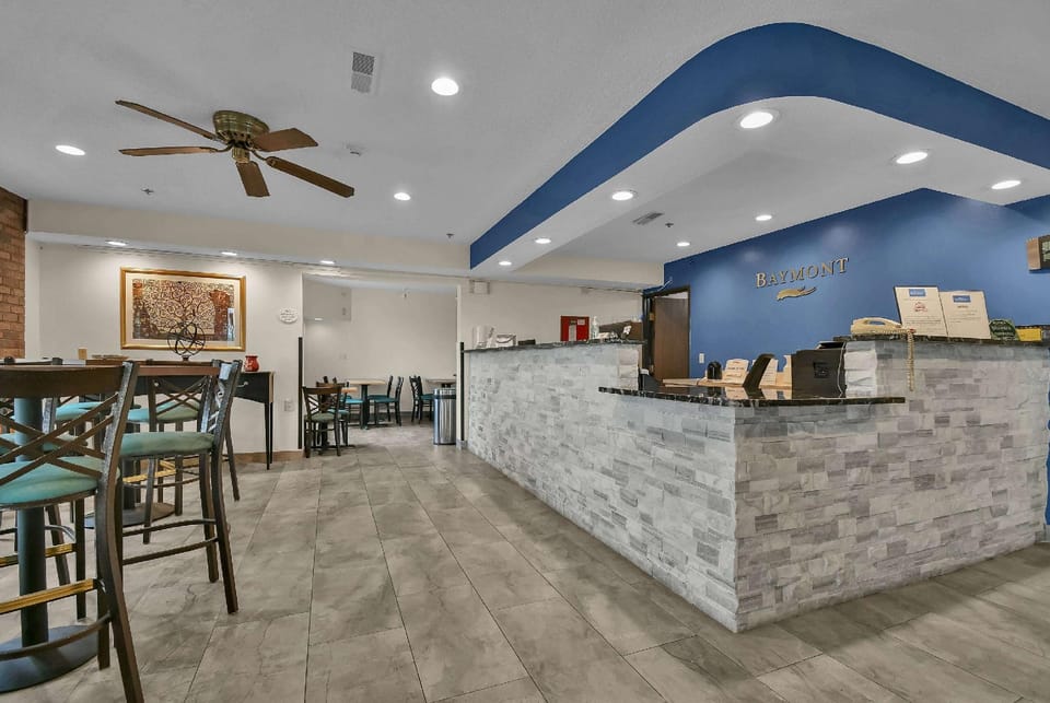 Baymont by Wyndham Zanesville Hotel in Zanesville
