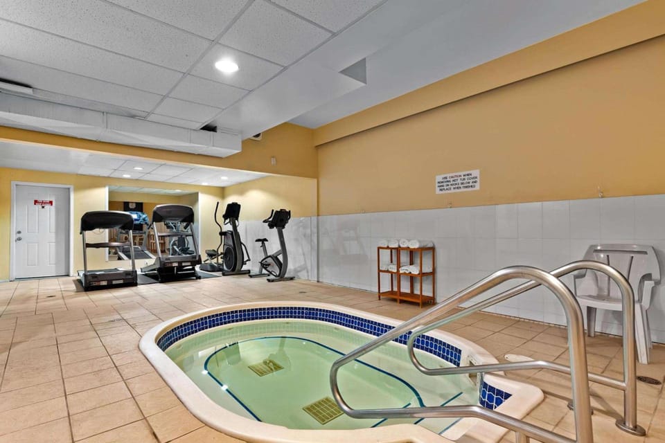 COAST FRASER INN Hotel in Williams Lake