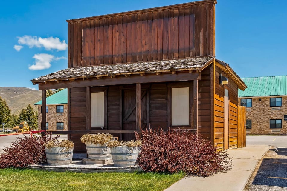 Super 8 by Wyndham Montpelier Motel in Idaho