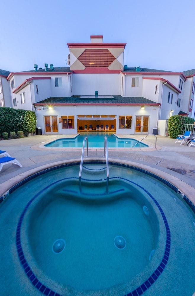 LODGE AT FEATHER FALLS CASINO Lodge in Oroville
