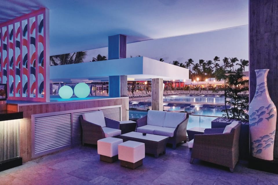 Bar/lounge