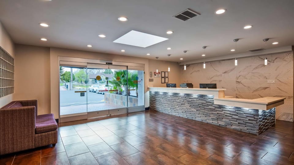 SureStay Plus by Best Western Sacramento Cal Expo Hotel in Sacramento