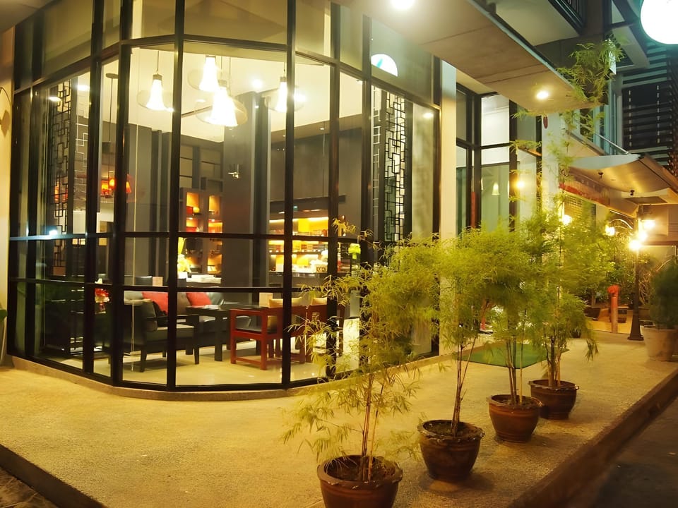 De Poem Loft Boutique Residence Hotel in Thailand