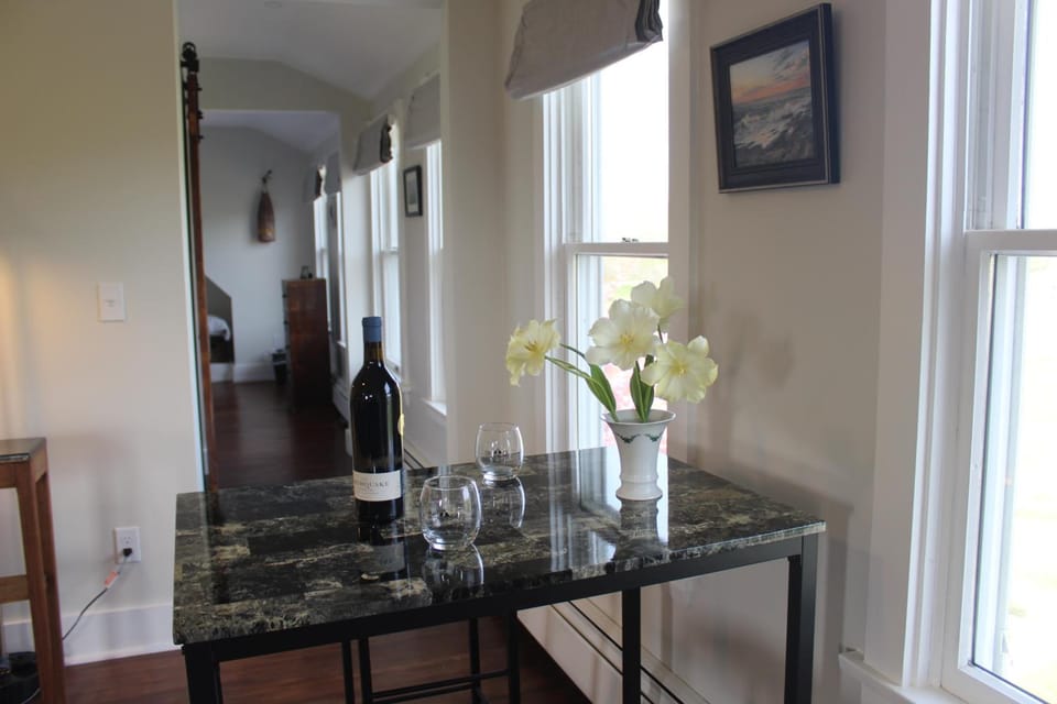 THE BRADLEY INN Inn in Pemaquid Point