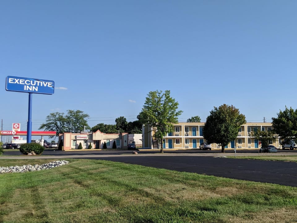 Americas Best Value Inn Indy Northwest Motel in Pike Township