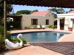 Ascot Gardens Self Catering Apartment hotel in Cape Town