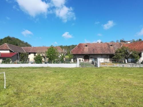 Ferme les poneys de la Durme Hotel in Auvergne-Rhône-Alpes