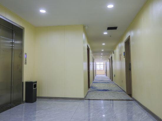 Viana Hotel Zhangzhou (Zhangzhou Huaihai Battle Zhuangzhu Battle Memorial Hall) Hotel in Jiangsu