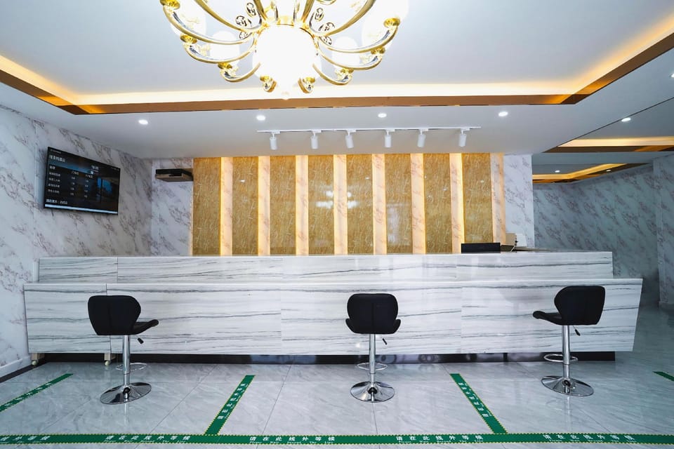 Viana Hotel Zhangzhou (Zhangzhou Huaihai Battle Zhuangzhu Battle Memorial Hall) Hotel in Jiangsu