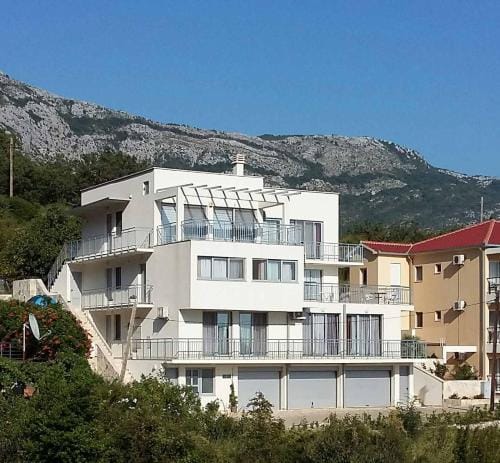 Villa Blanca Hotel in Budva Municipality