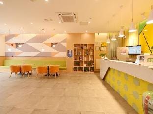 Green Husk Tree Hotel (Huainan City in Shannan District 2 Stores) Hotel in Jiangsu
