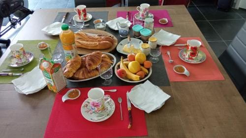B&B du Cerisier, diner sur demande Hotel in Centre-Val de Loire