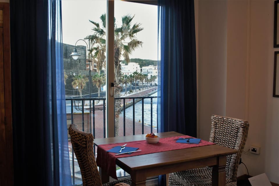 Blue Moon Hotel Hotel in Pantelleria