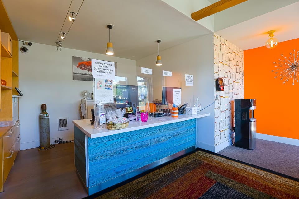 Coast River Inn by OYO Seaside Hotel in Seaside