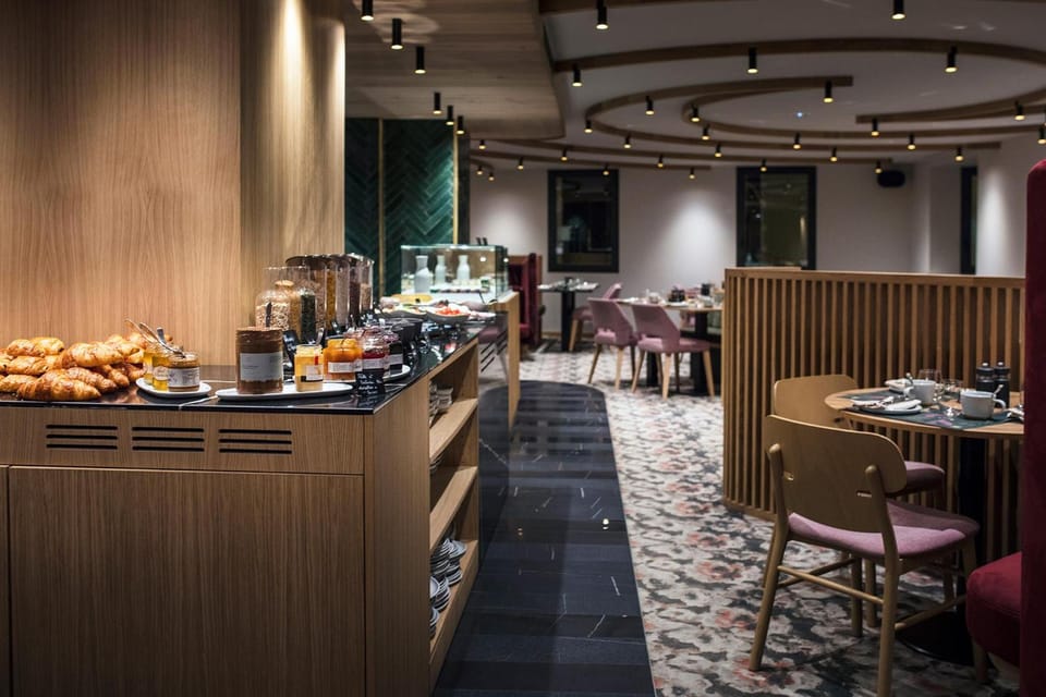 Le Pelican Hotel in Annecy