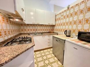 Beautiful Apartment For 5 People-pool-terra Hotel in Porto Santa Margherita