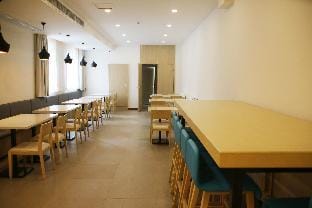 Hanting Hotel Xianyang Central Square Hotel in Xian