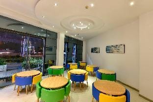 Starway Hotel Jurong Renmin Road Hotel in Nanjing