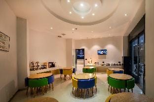 Starway Hotel Jurong Renmin Road Hotel in Nanjing