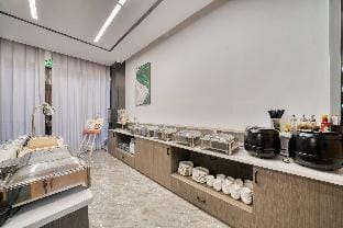 Starway Hotel Linhai Duqiao Baolong Square Hotel in Zhejiang
