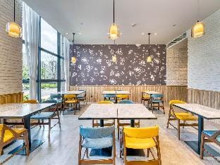 Hanting Premium Hotel Hangzhou Banshan Hotel in Hangzhou