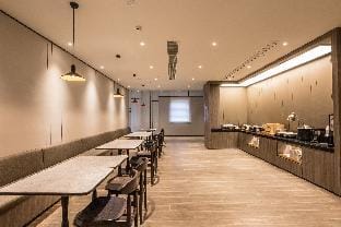 Hanting Hotel Nanjing Central Gate Xianfeng Square Hotel in Nanjing