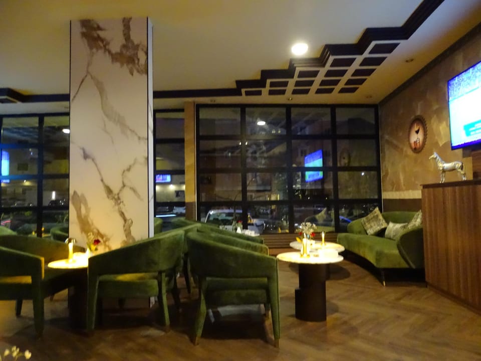 Comfort Inn Suites Riyadh Hotel in Riyadh