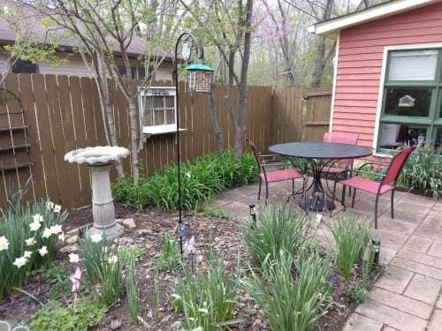 Betty Lous Garden Hotel in Indiana