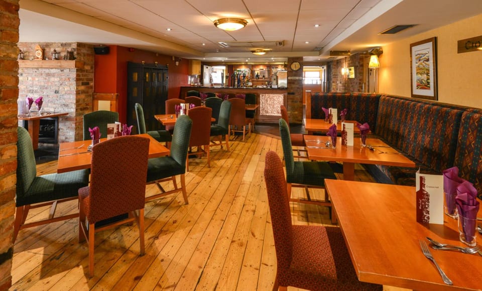 Cromore Halt Hotel in Portstewart