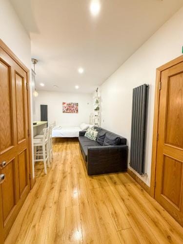 Bluebell Cottage - with hottub Hotel in Newry