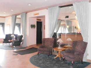 Royal Inn and Suites at Guelph Inn in Guelph