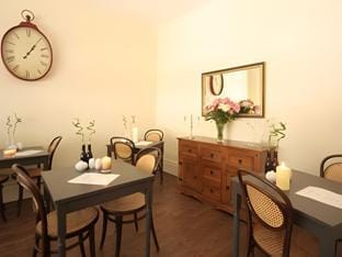 Scotia House - Beautifully Presented Accommodation Hotel in Harrogate