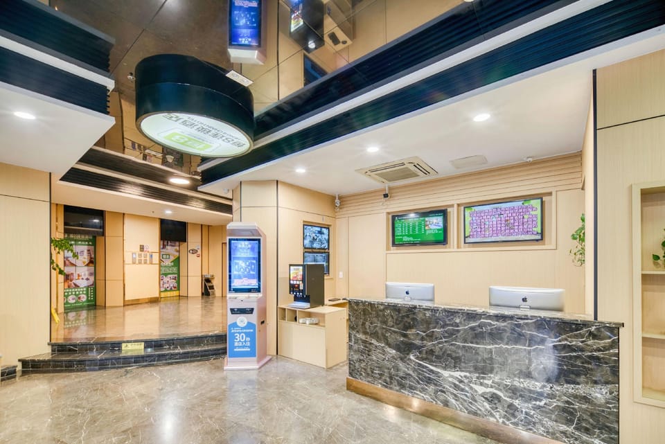 Heng 8 Chain · Zhenxuan Hotel (Tonglu Yingchun Road) Hotel in Hangzhou