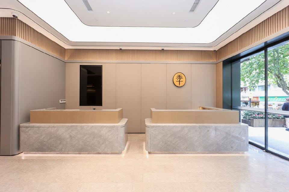 Ji Hotel Shanghai Zhongshan Park Hotel in Shanghai