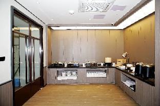 Hanting Hotel Lvliang College Hotel in China