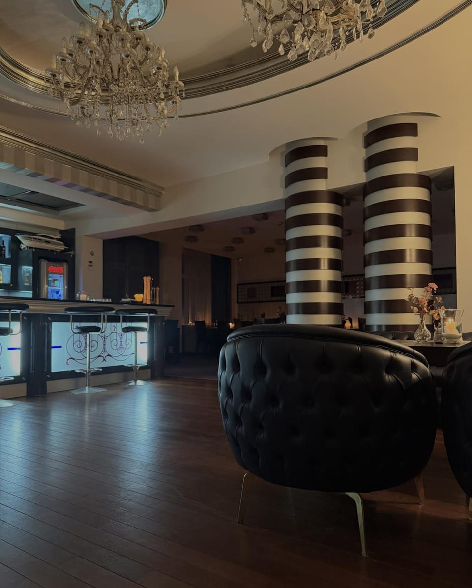 Bar/lounge