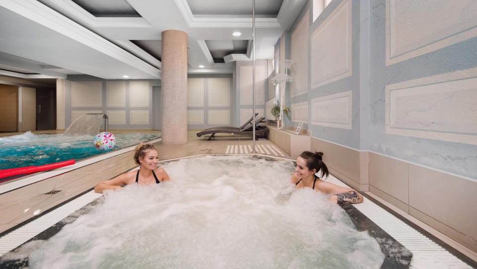 Hot tub