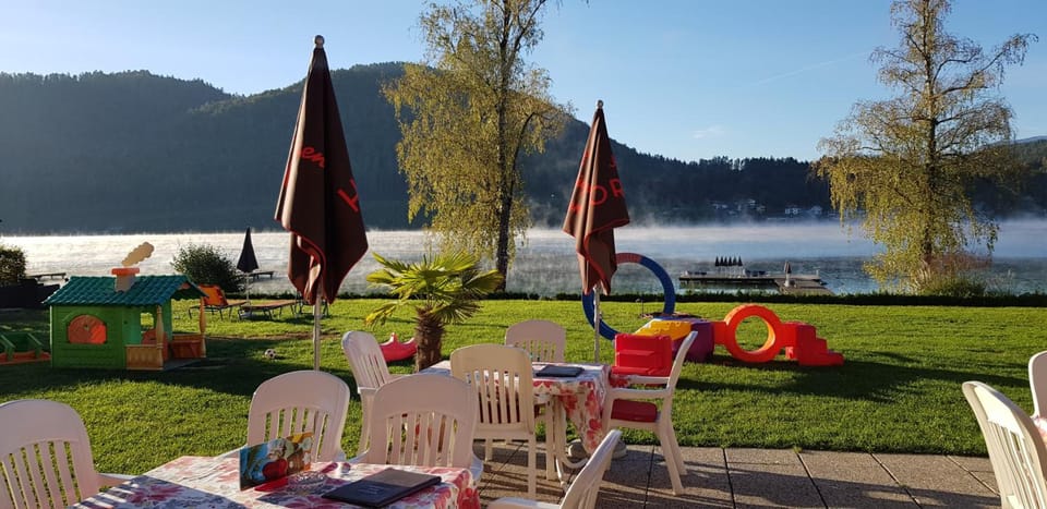 Strandhotel Orchidee Hotel in Carinthia, Austria