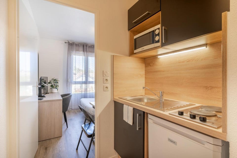 Sejours & Affaires Annecy Le Pont Neuf Hotel in Annecy